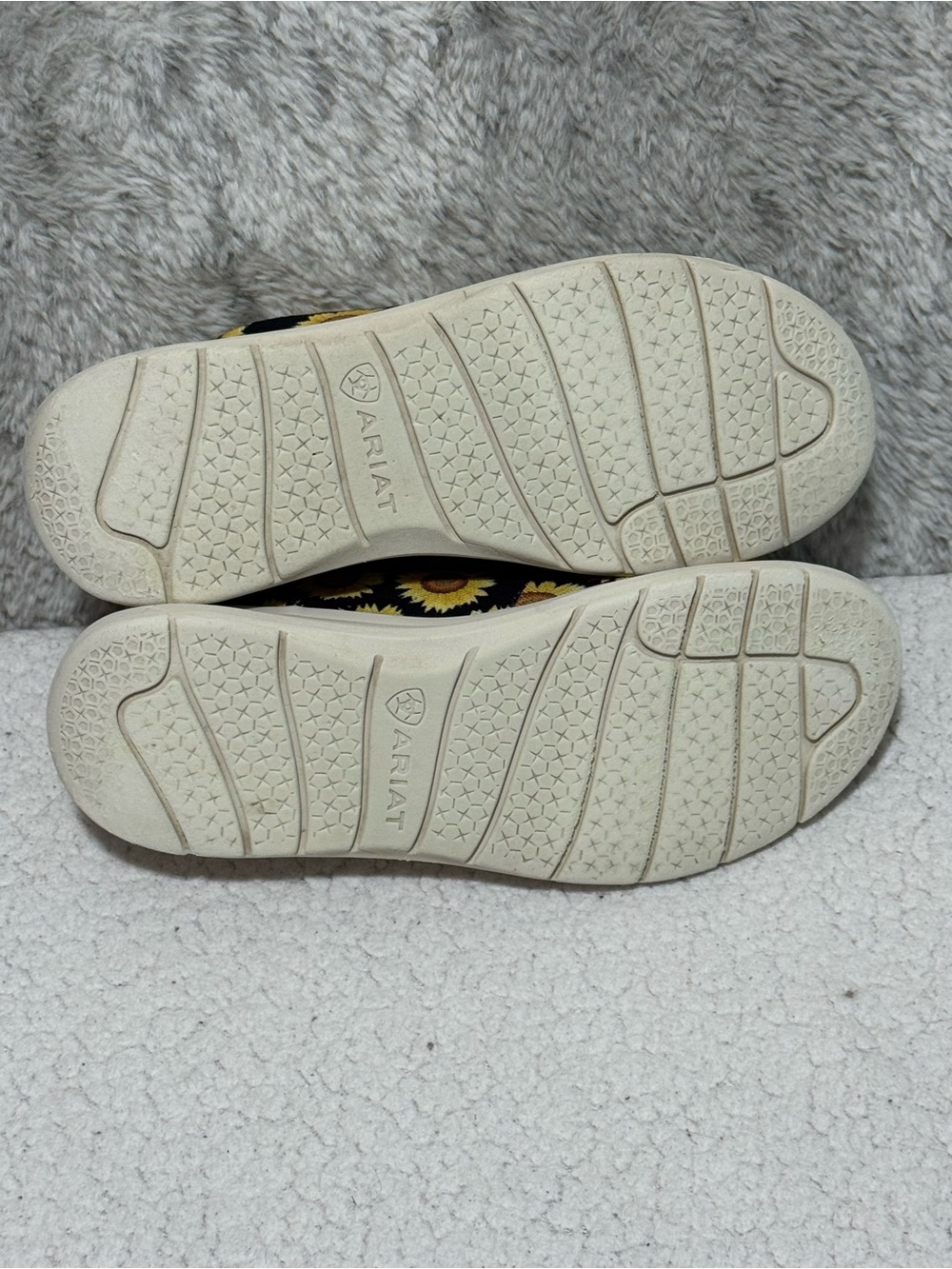 🌻 Ariat Hilo Sunflower Skies Canvas Slip On Sneakers Shoes Women's Sz 9.5 - Picture 9 of 16
